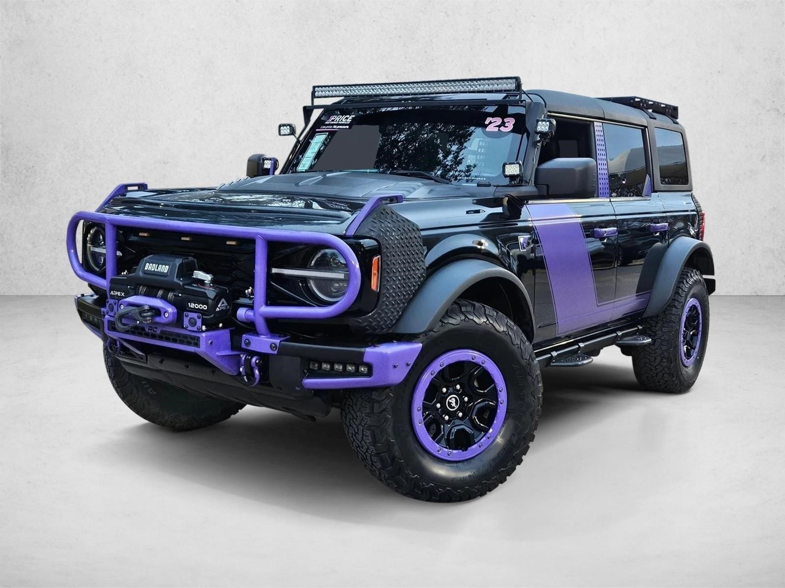 2023 Ford Bronco 4-Door Black Diamond