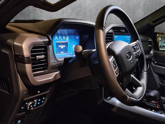 2025 Ford F-150 XLT photo 3