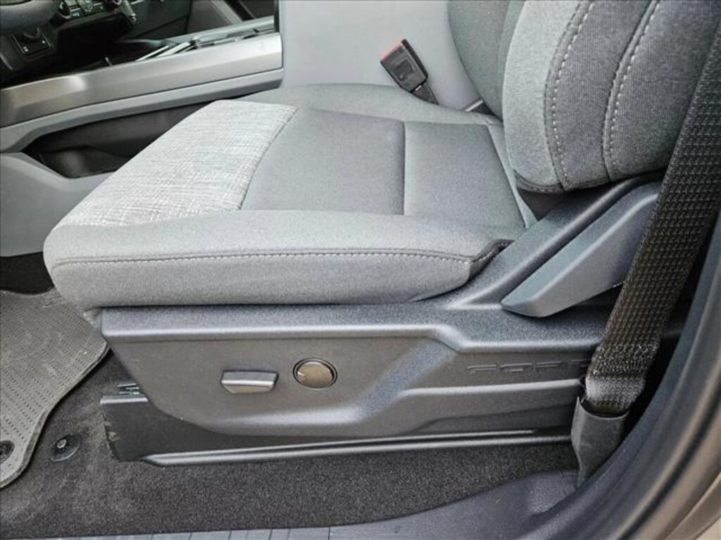 New 2026 Ford F-250 XLT Truck Crew Cab