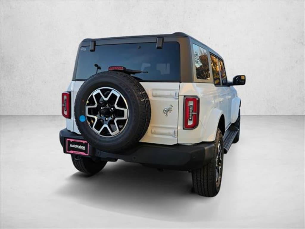 New 2025 Ford Bronco Outer Banks SUV