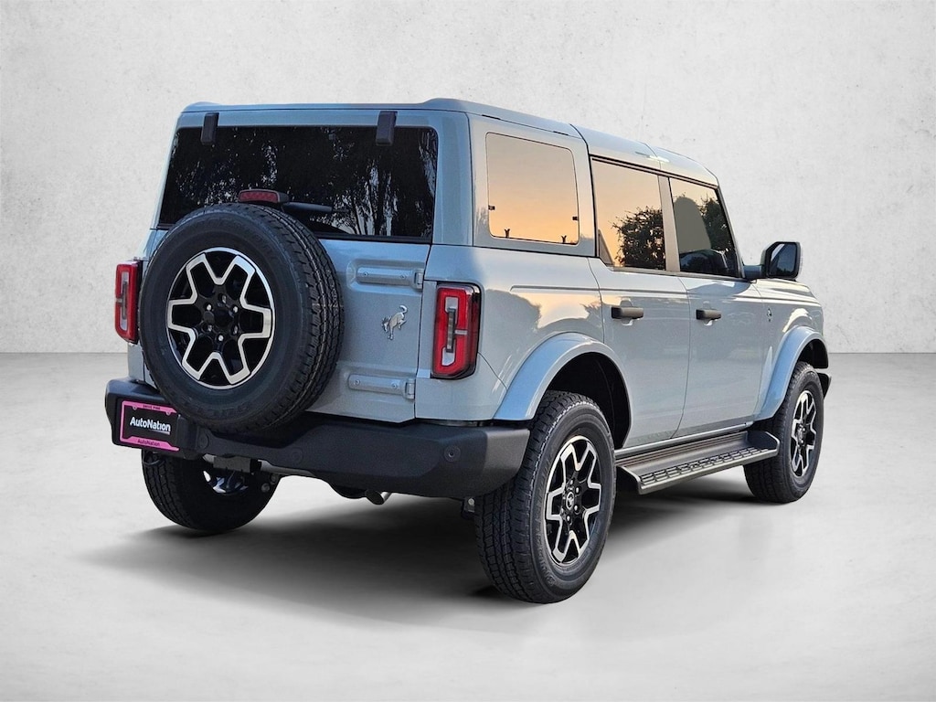 New 2026 Ford Bronco Outer Banks SUV