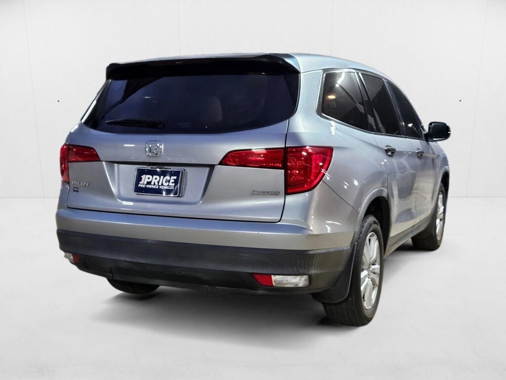 Used 2017 Honda Pilot LX SUV