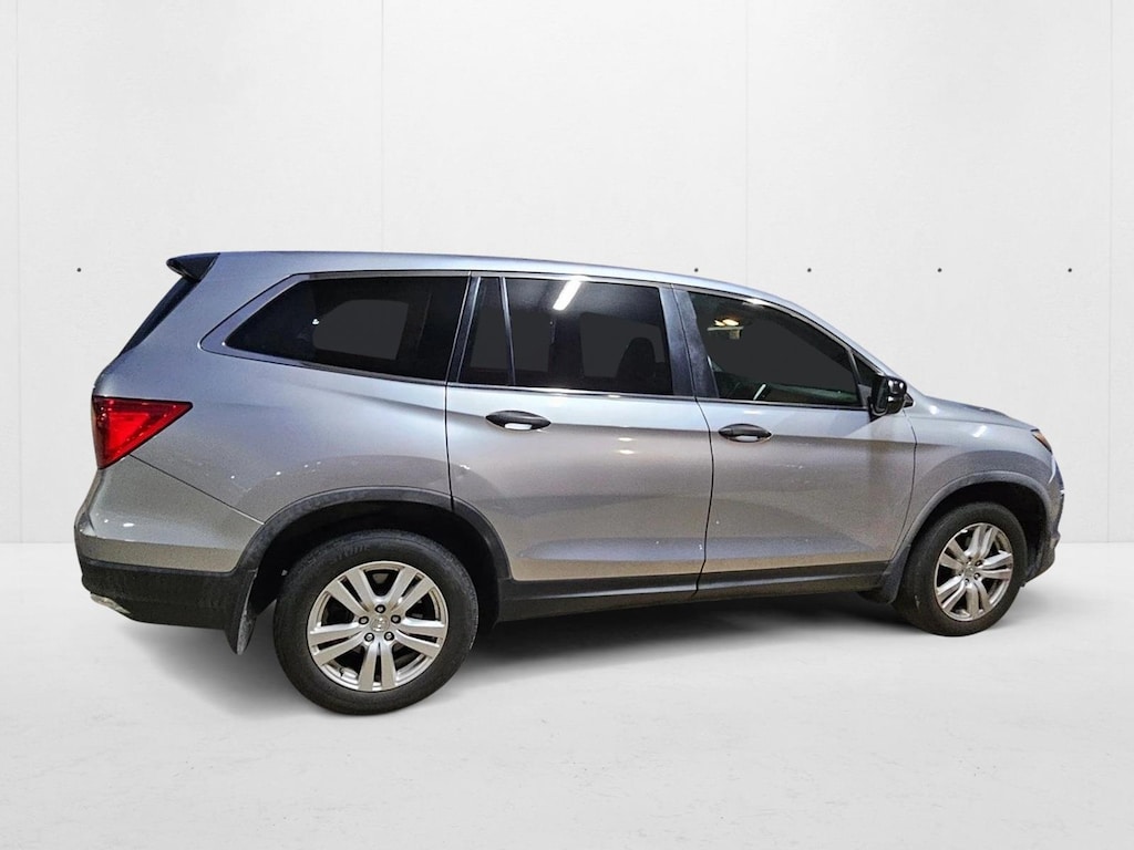 Used 2017 Honda Pilot LX SUV