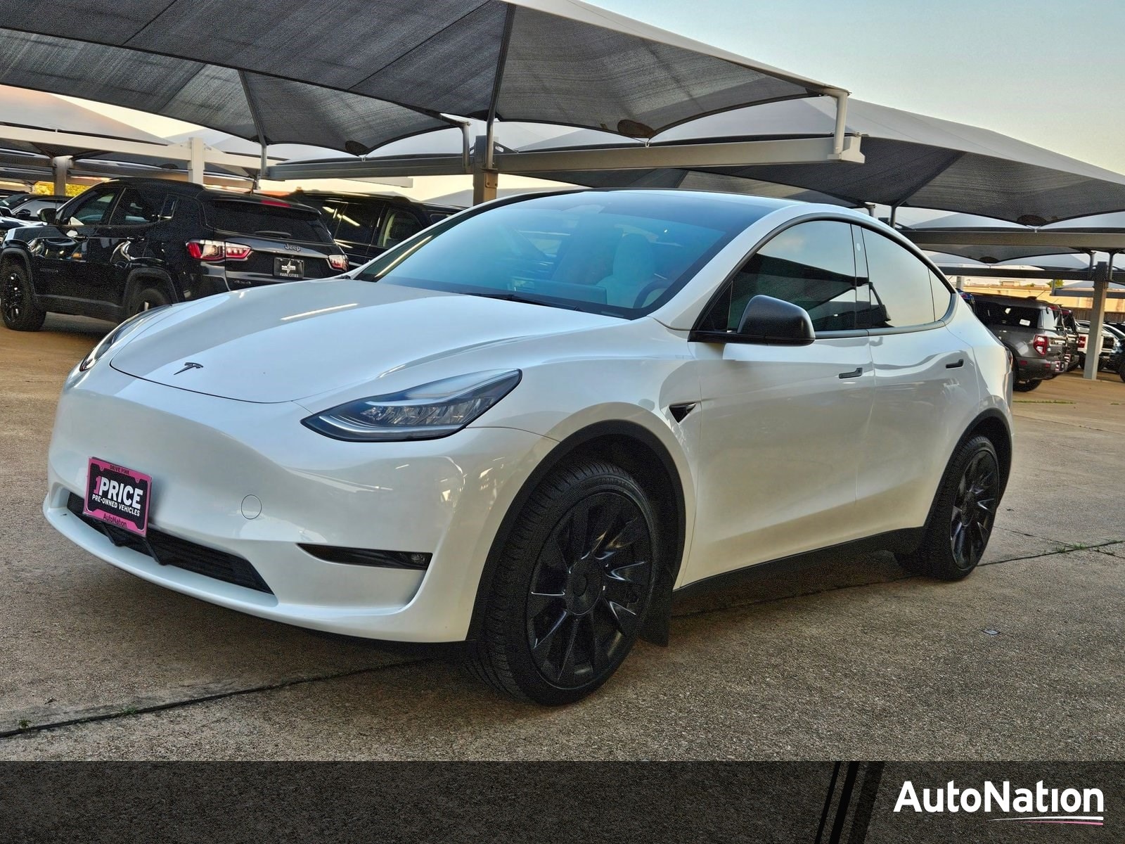 2023 Tesla Model Y Long Range Dual Motor All-Wheel Drive's photo
