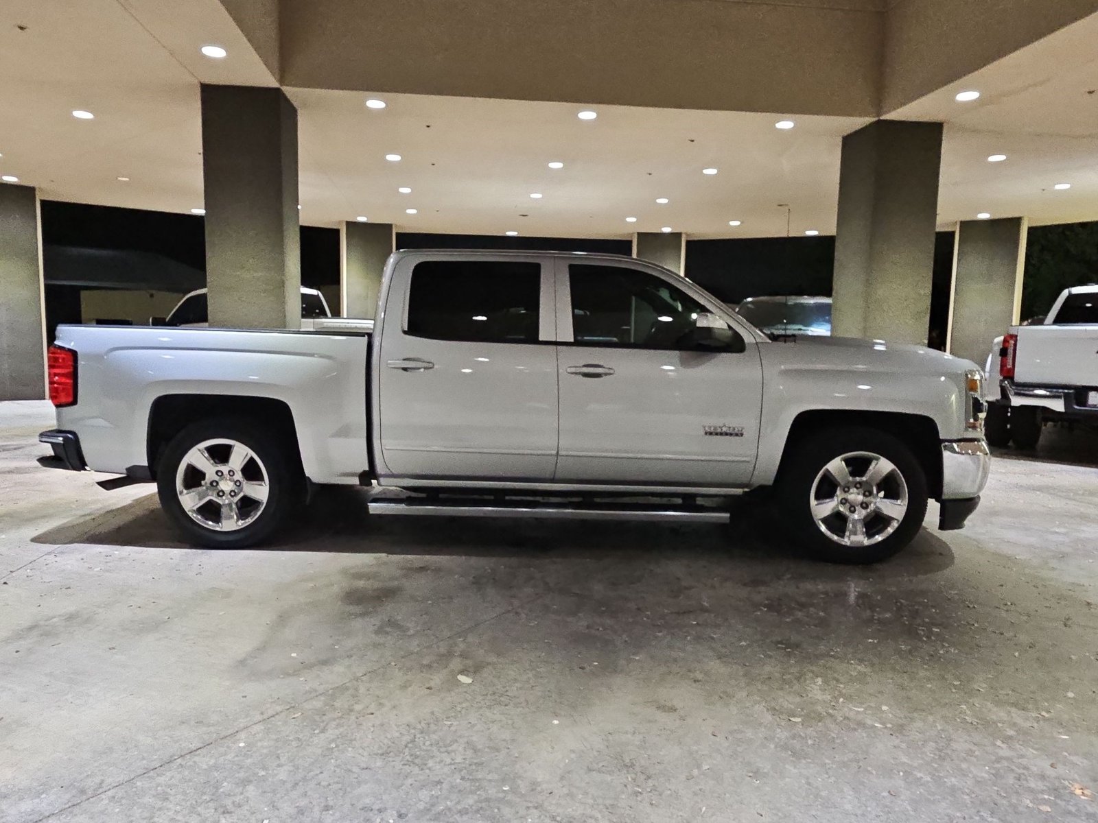 Used 2017 Chevrolet Silverado 1500 LT Truck Crew Cab