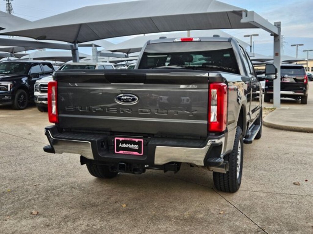 New 2026 Ford F-250 XLT Truck Crew Cab