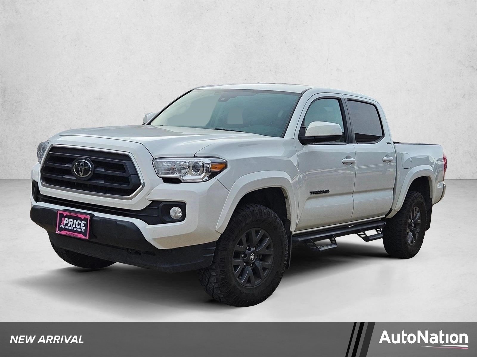 2023 Toyota Tacoma SR5 Double Cab 2WD V6 Auto Short Bed's photo