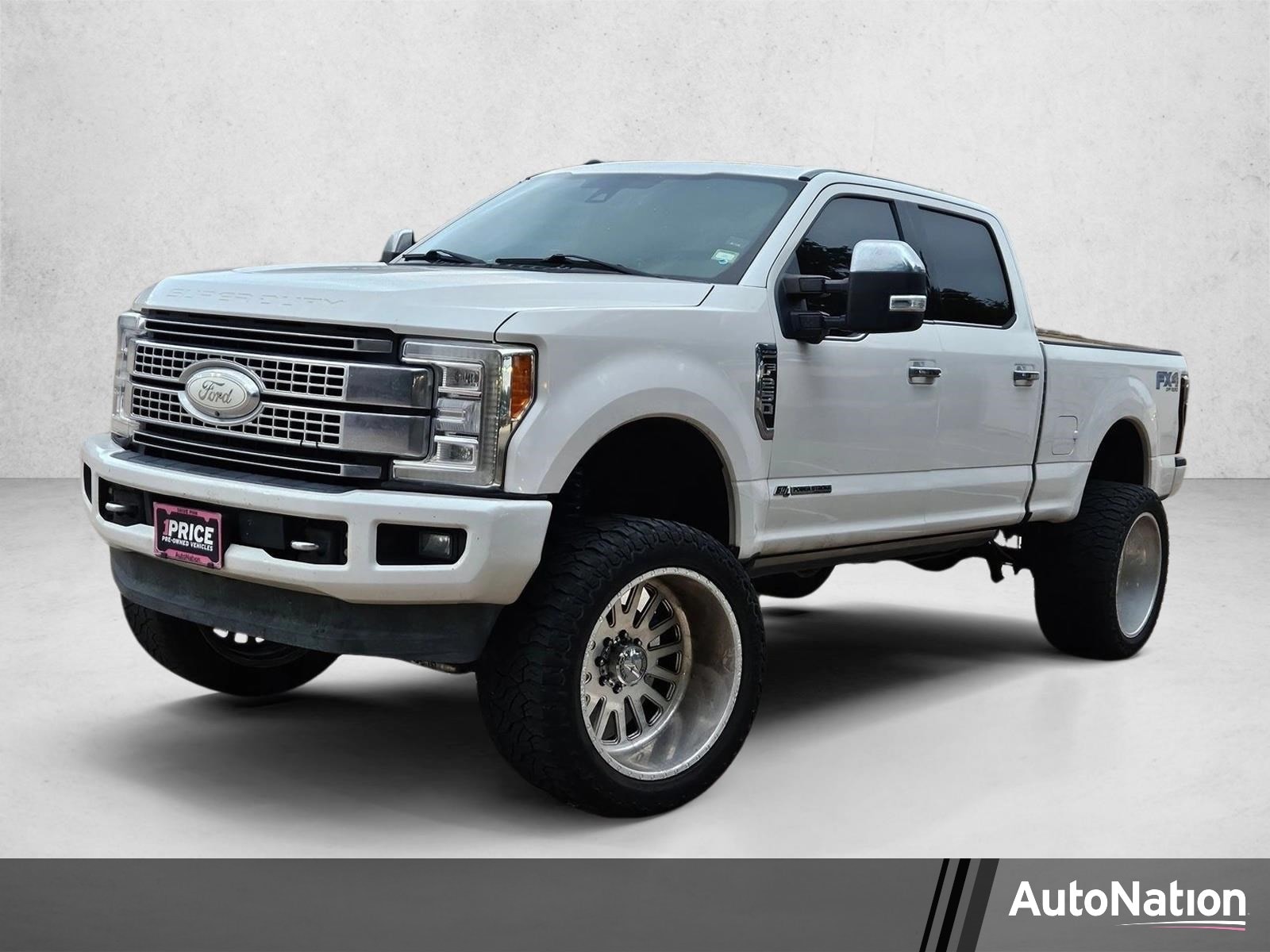 2017 Ford F-250 Platinum 4x4 Crew Cab 8' Box's photo