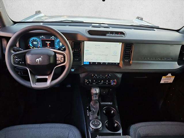 2025 Ford Bronco 4-Door Base - Photo 10