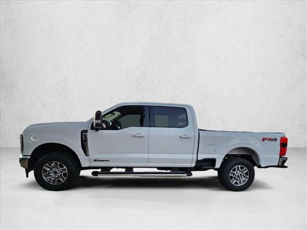 New 2026 Ford F-250 LARIAT Truck Crew Cab