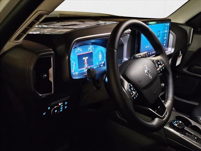 2025 Ford Bronco Sport Outer Banks photo 3
