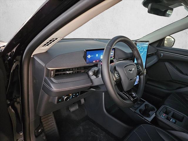 2025 Ford Mustang Mach-E Select photo 3