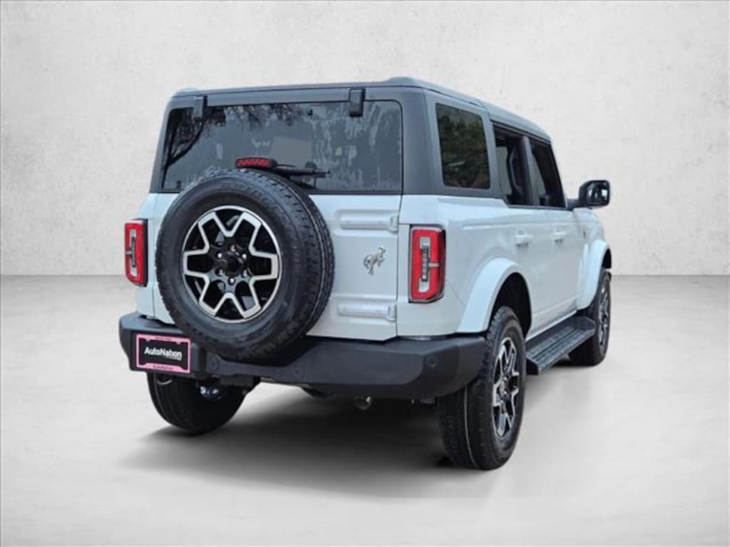 New 2025 Ford Bronco Outer Banks SUV