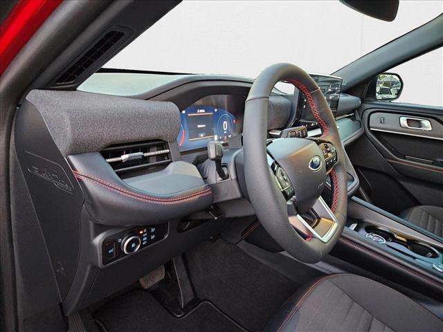 2025 Ford Explorer ST-Line photo 3