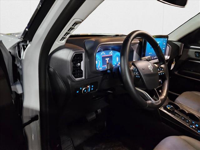 2025 Ford Bronco Sport Badlands photo 3