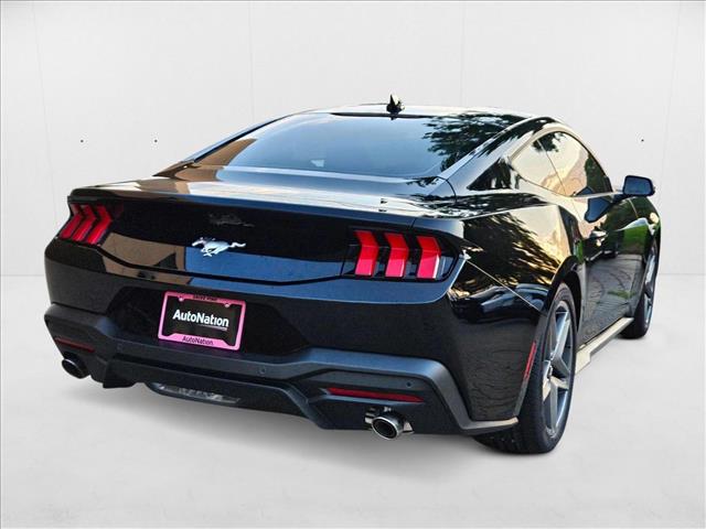 2025 Ford Mustang EcoBoost photo 2