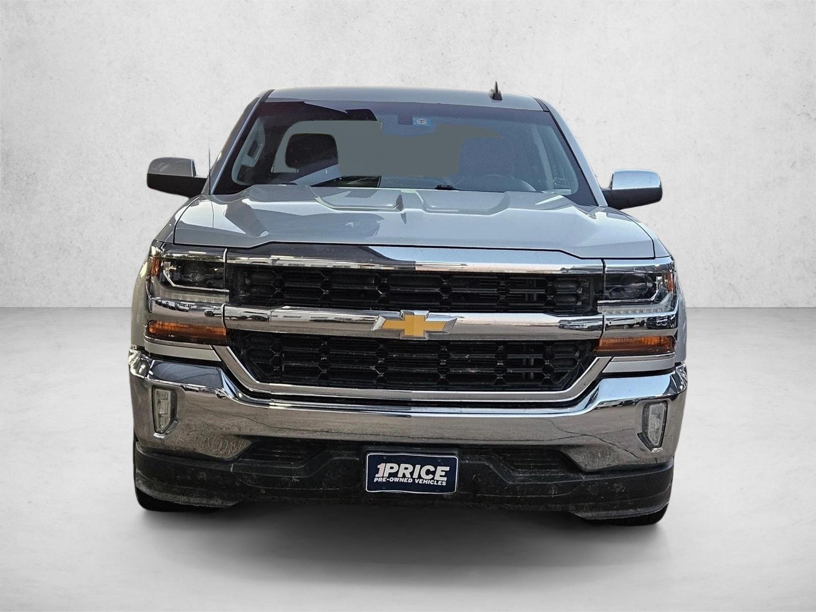 2016 Chevrolet Silverado 1500 LT photo 2