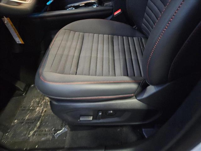 2025 Ford Explorer ST-Line photo 3