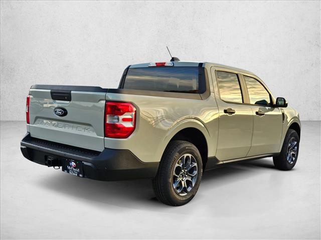 2025 Ford Maverick XLT photo 2