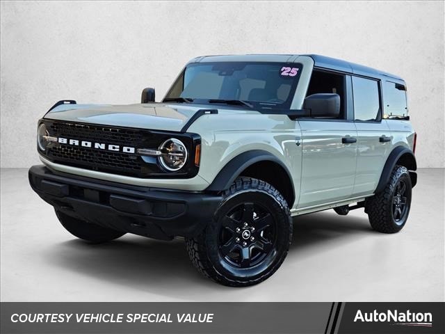 2025 Ford Bronco 4-Door Big Bend's photo