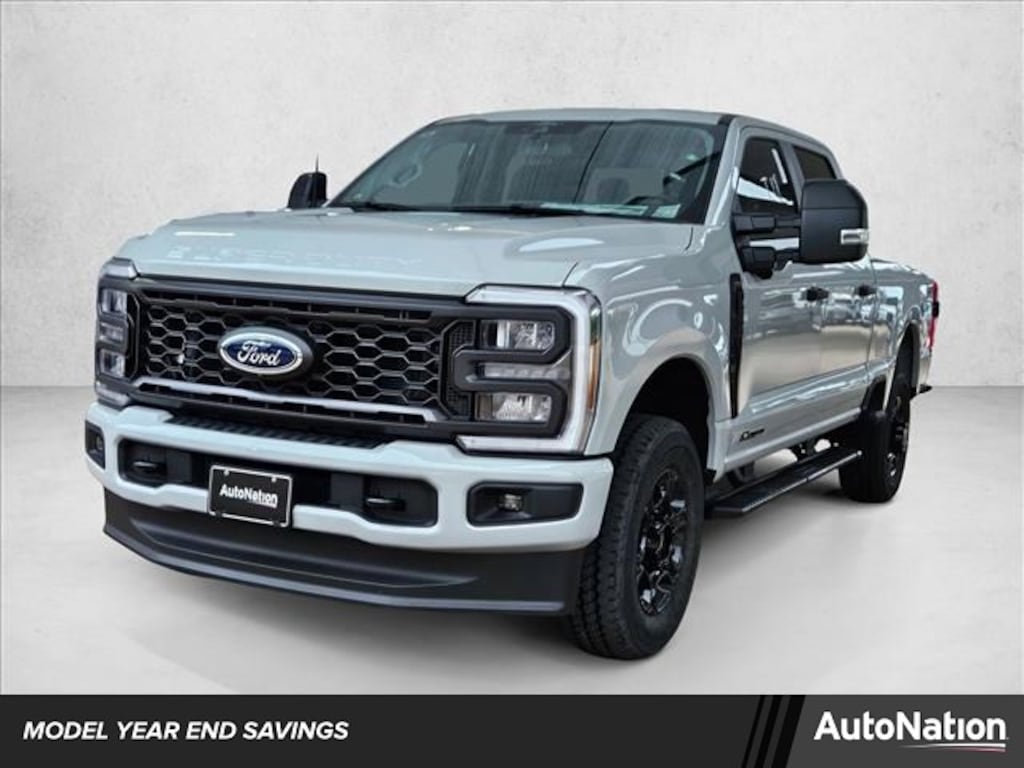 New 2025 Ford F-250 XL Truck Crew Cab