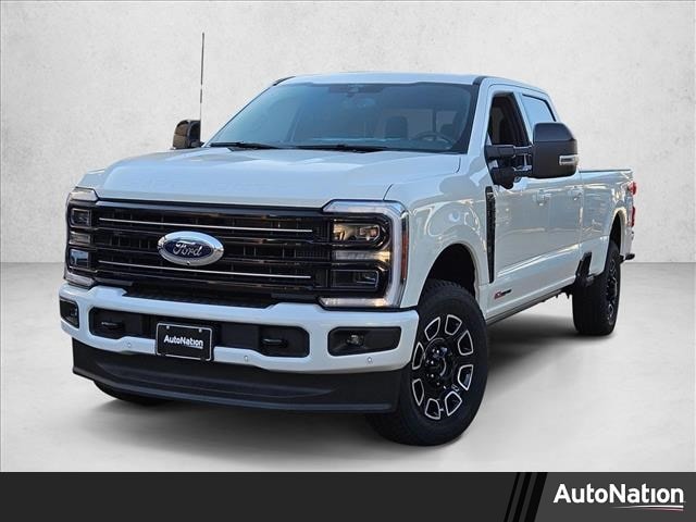 2026 Ford F-350 Super Duty Platinum's photo