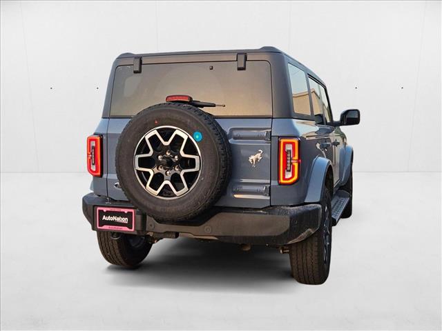 2025 Ford Bronco Outer Banks photo 2