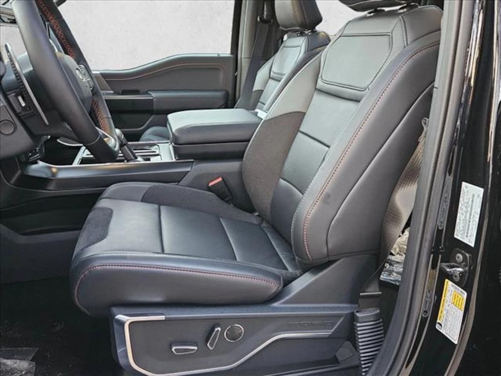 New 2025 Ford F-150 Raptor Truck SuperCrew Cab