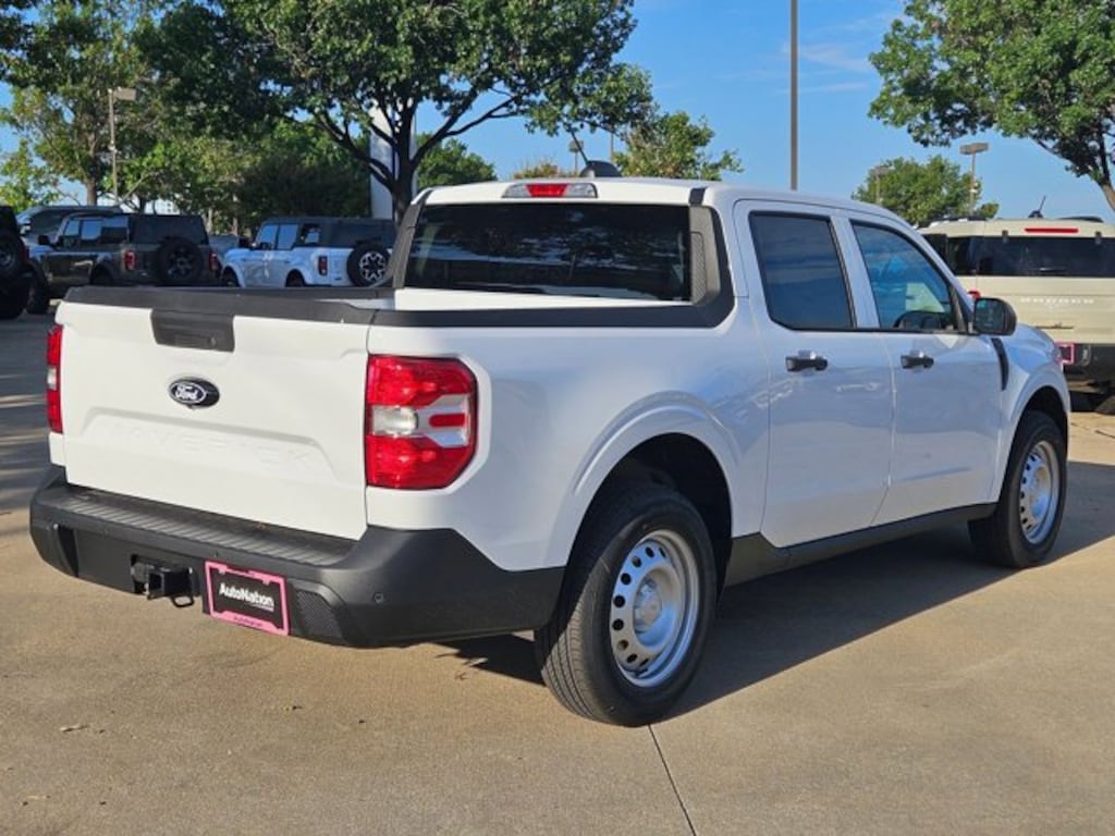 New 2025 Ford Maverick XL Truck SuperCrew