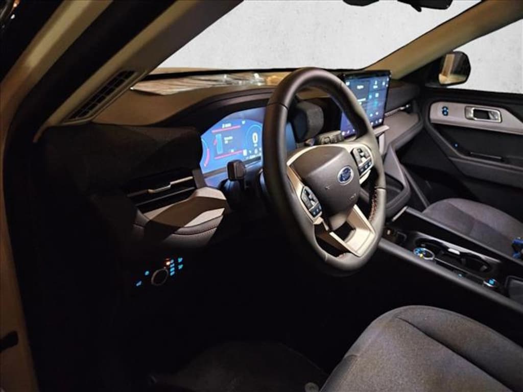 New 2025 Ford Explorer Active SUV