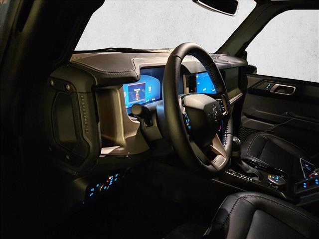 2025 Ford Bronco Outer Banks photo 3