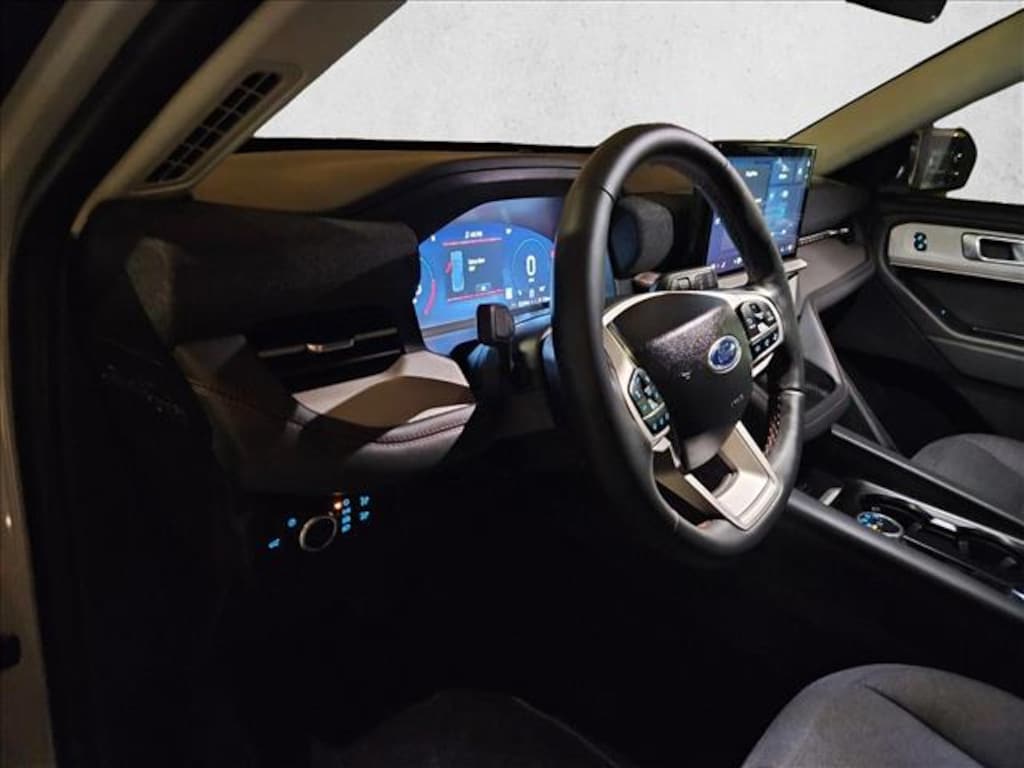 New 2025 Ford Explorer Active SUV