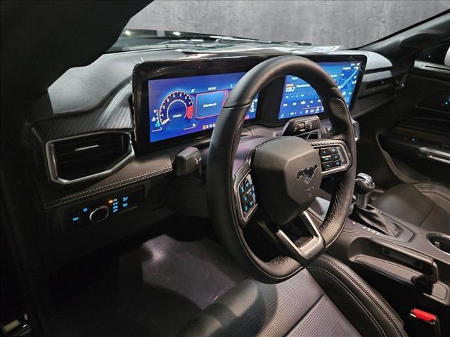 2025 Ford Mustang GT Premium photo 3