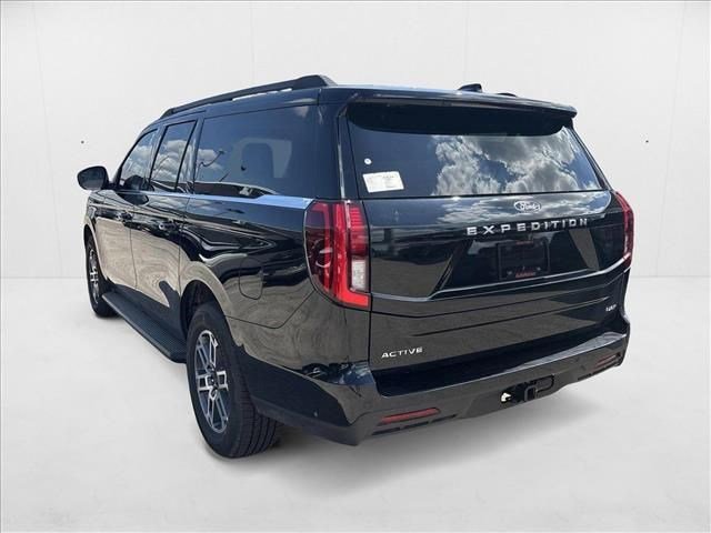 2025 Ford Expedition MAX photo 4