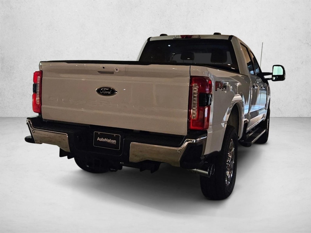 New 2026 Ford F-250 LARIAT Truck Crew Cab