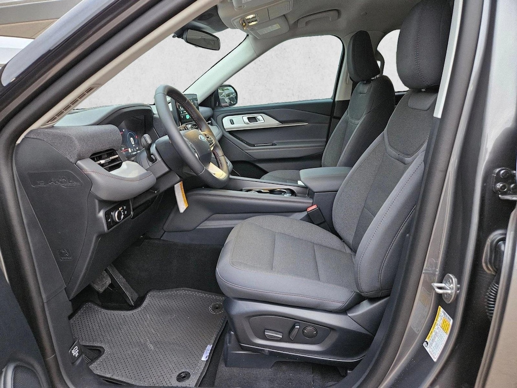 New 2026 Ford Explorer Active w/200A Pkg SUV