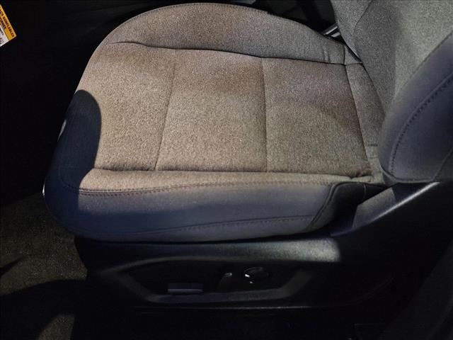 2025 Ford Explorer photo 2