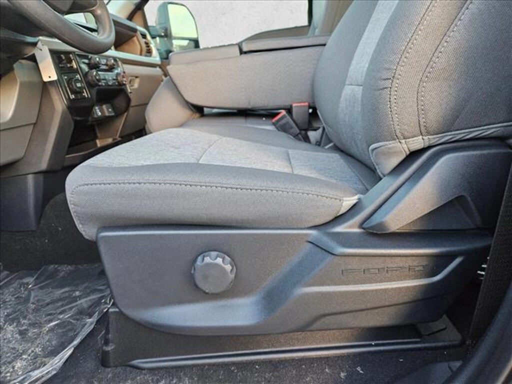 New 2026 Ford F-250 XL Truck Crew Cab