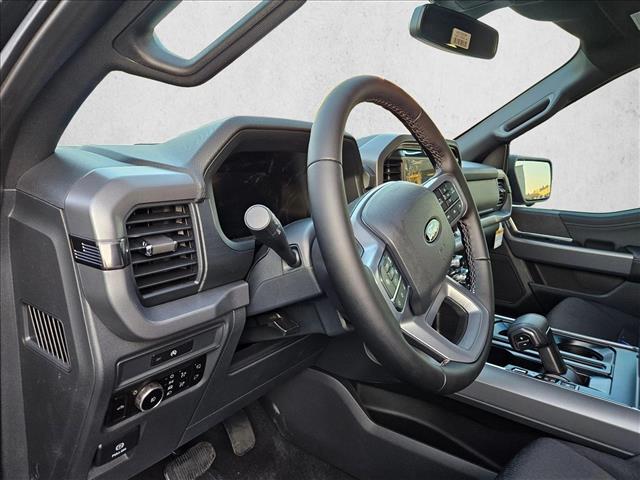 2025 Ford F-150 XLT photo 4