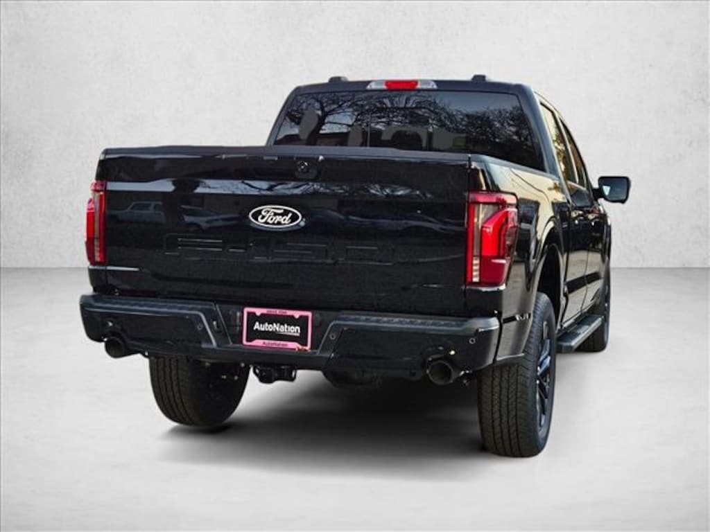 New 2025 Ford F-150 LARIAT Truck SuperCrew Cab