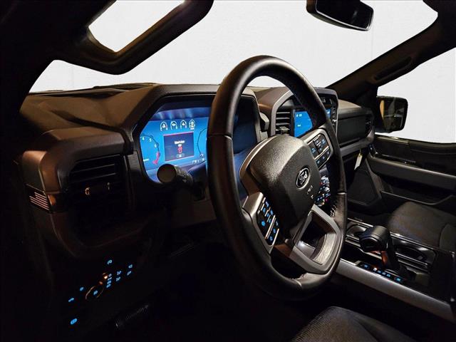 2025 Ford F-150 XLT photo 3