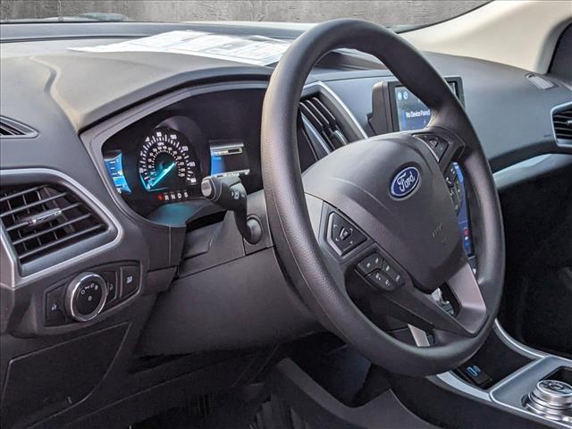 2024 Ford Edge SE photo 3