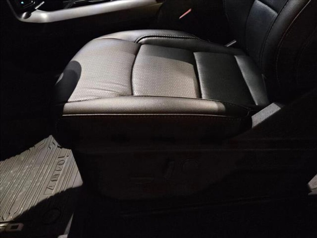 New 2025 Ford F-150 LARIAT Truck SuperCrew Cab