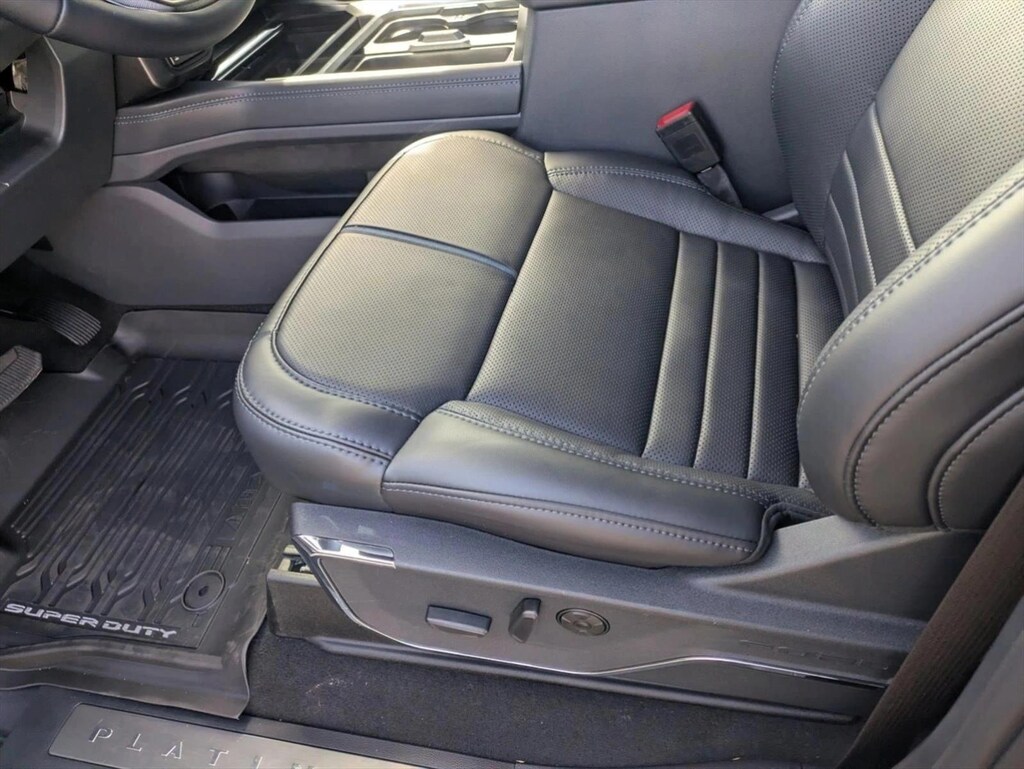 New 2026 Ford F-350 Platinum Truck Crew Cab
