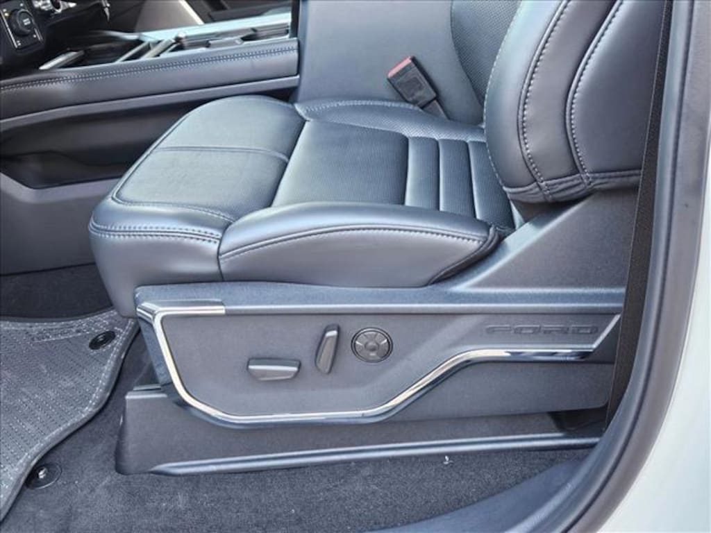 New 2026 Ford F-350 Platinum Truck Crew Cab