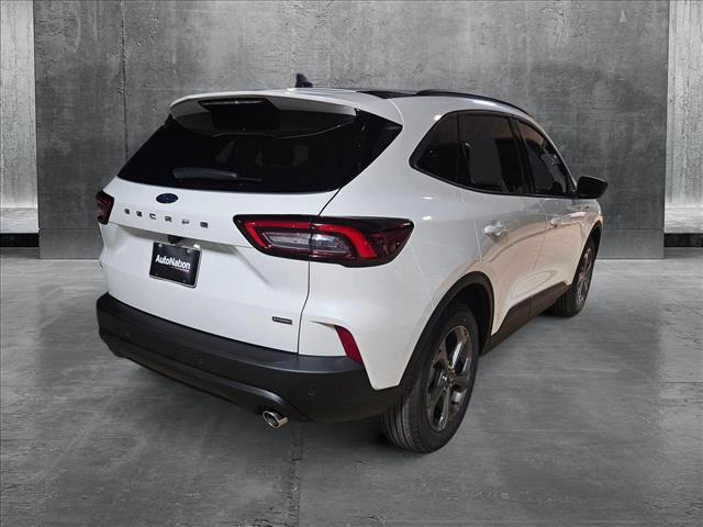2025 Ford Escape ST-Line photo 2