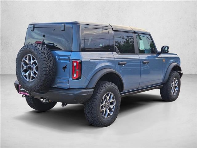 2025 Ford Bronco Badlands photo 2