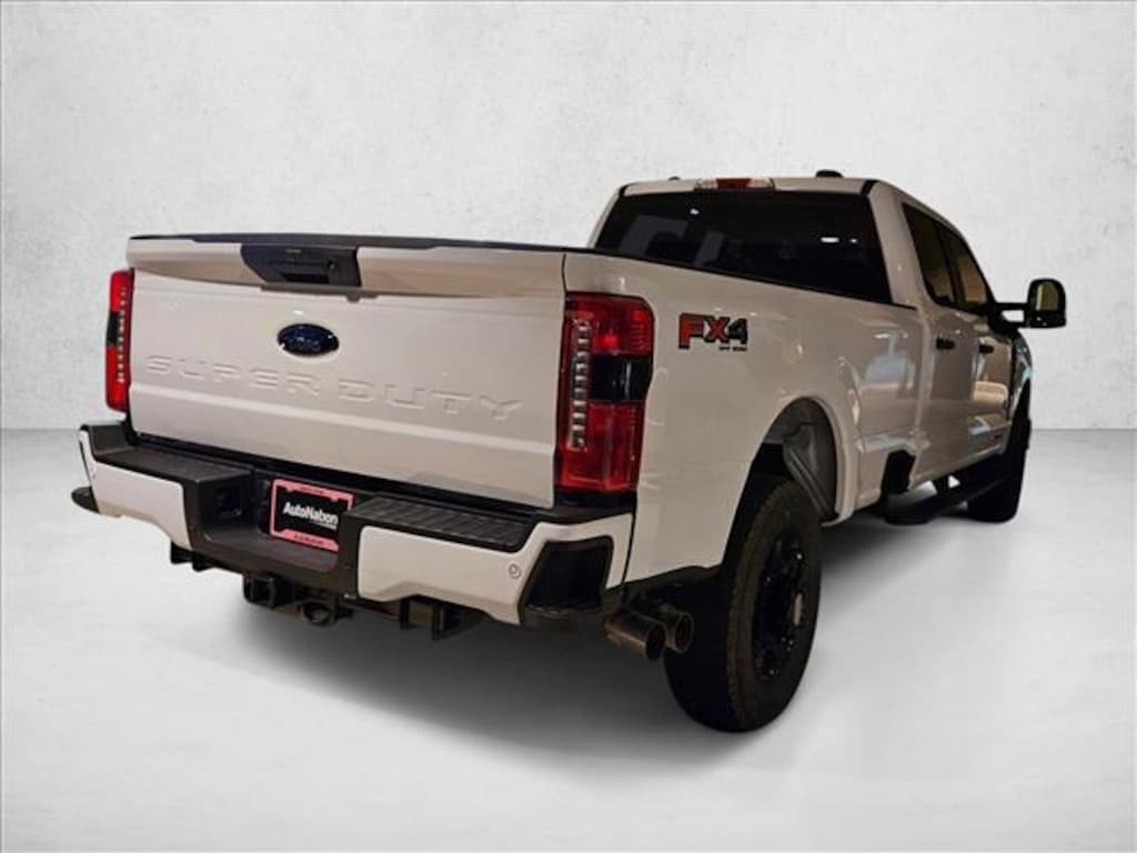 New 2026 Ford F-350 XL Truck Crew Cab
