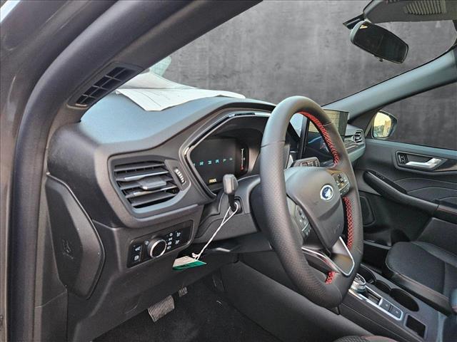 2025 Ford Escape ST-Line photo 3