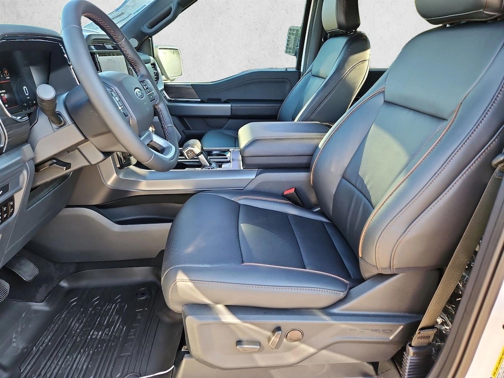 New 2026 Ford F-150 LARIAT Truck SuperCrew Cab